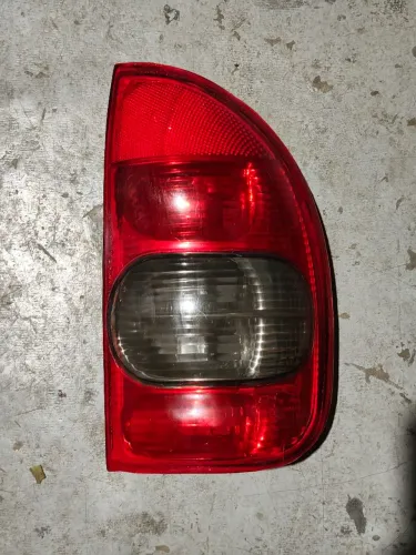 Lanterna direita Corsa classic sedan 1999 a 2010