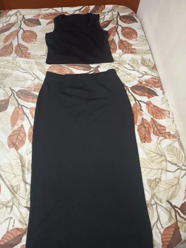 Conjunto feminino cropped e saia longa G