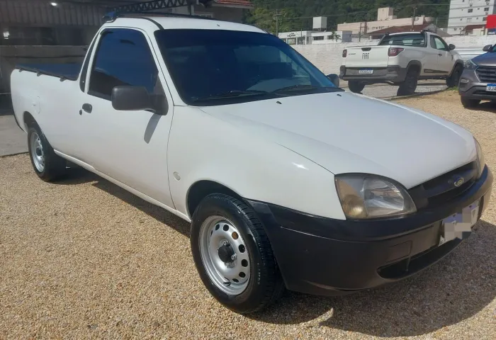 Ford Courier 1.6 L/ 1.6 Flex 2012