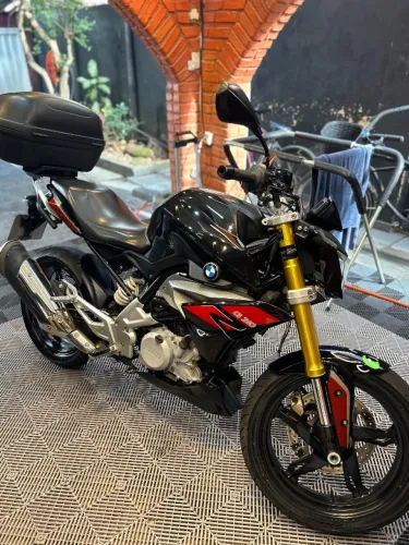 BMW G310 R