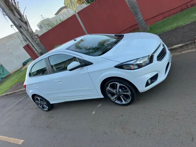 Chevrolet Onix Hatch LT 1.0 8V Flex Mec. 4P 2019