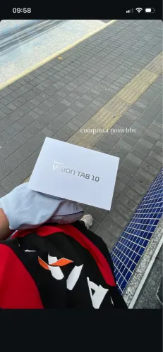 tablet da positivo vision tab 10, vem com caixa, carregador original e capinha com teclado