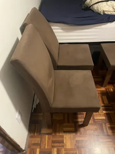 Vende-se quatro cadeiras 