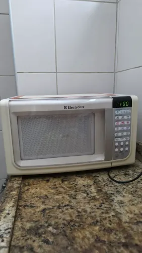 Micro-ondas Electrolux 34L Branco