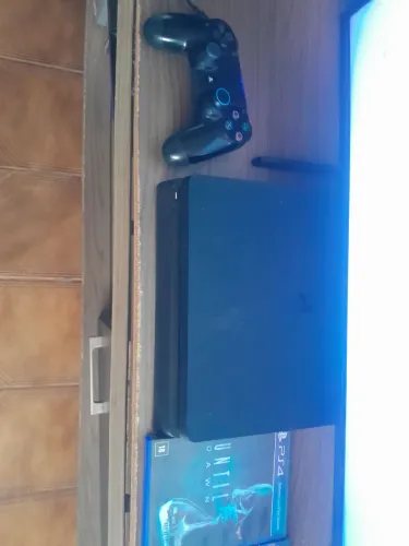 Vídeo game ps4 2 tb 