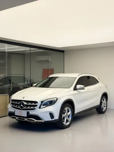 Mercedes-Benz GLA 200 Adv. 1.6/1.6 TB 16V Flex Aut. 2019
