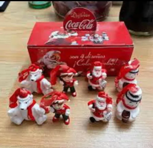 Caixinha com 8 mini enfeites coca cola Natal Chile 