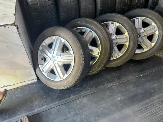 Rodas aro 14 chevrolet