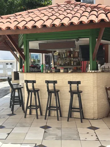 Vaga pra ajudante de cozinha de segunda a sábado 