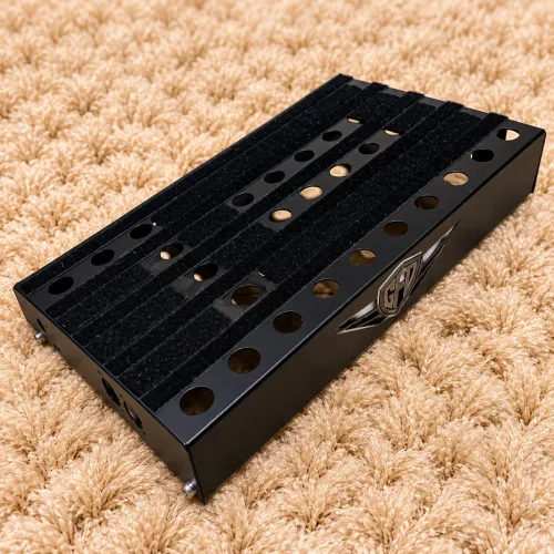 Pedalboard GFD 40x26cm com Bag - Excelente Estado