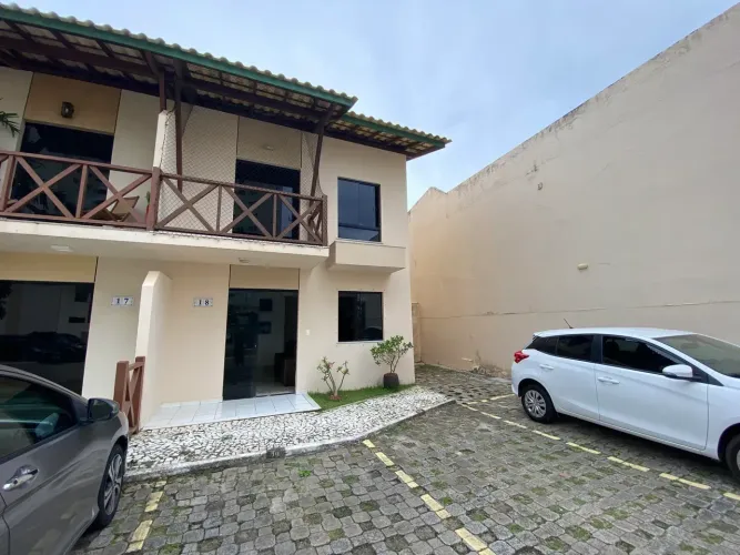 Village Triplex a poucos passos do mar em Jaguaribe  Salvador/BA