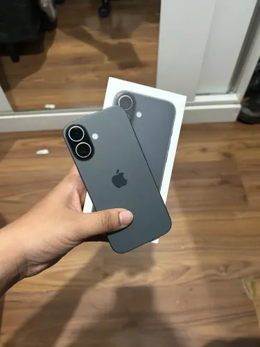 iPhone 17 