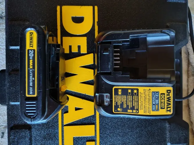 Carregador + bateria Dewalt Novos