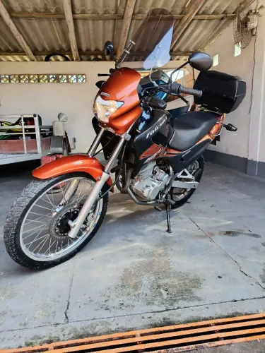 Vendo Nx400 Falcon