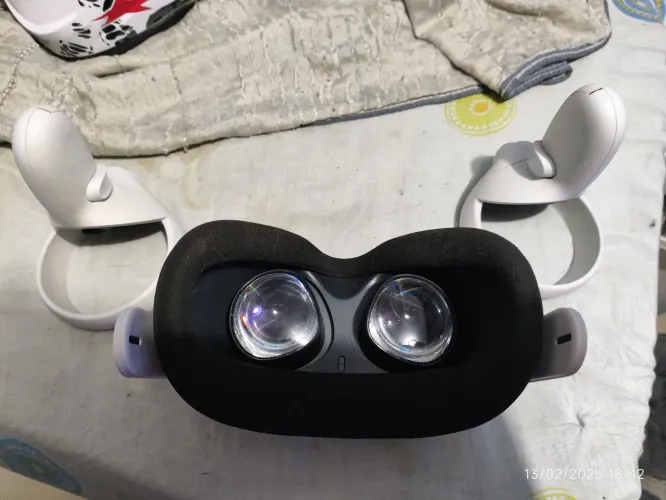 Vendo Quest 2 pouco usado