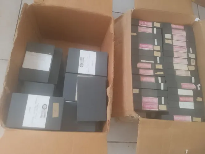 Fitas betacam em torno de 90 fitas