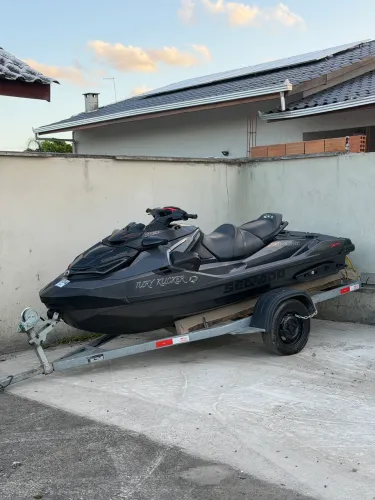 JET SKI RXTX RS 300 SEADOO