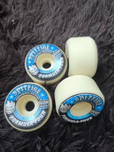 Rodas Spitfire formula four 52mm 99DU importada.