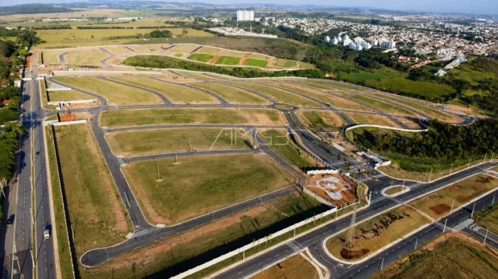 Lote a Venda com 360m2 no Serena Campinas