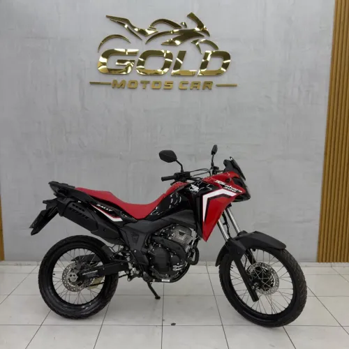 Honda Sahara 300 Rallye 2024