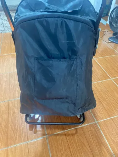 Carrinho de bebê + cadeira de papinha