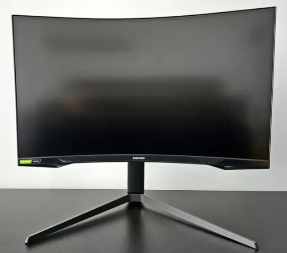 Monitor Gamer Samsung Odyssey G6, 27p, Tela Curva, 240Hz
