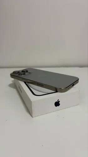 iPhone 16 Pro | 256gb - 90% de Bateria