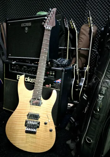Guitarra superstrato Kaiser Guitars Suhr morden flamed maple /ñ Gibson epiphone prs fender