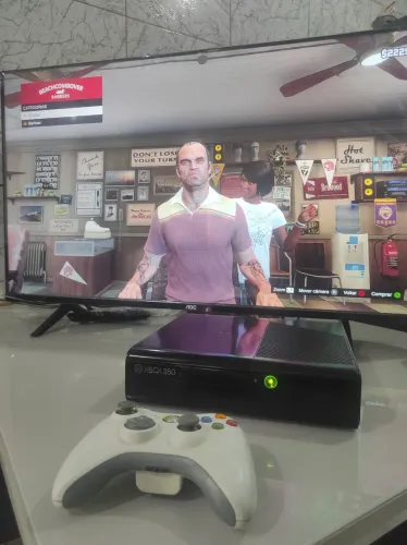 Xbox 360 super slim 250GB