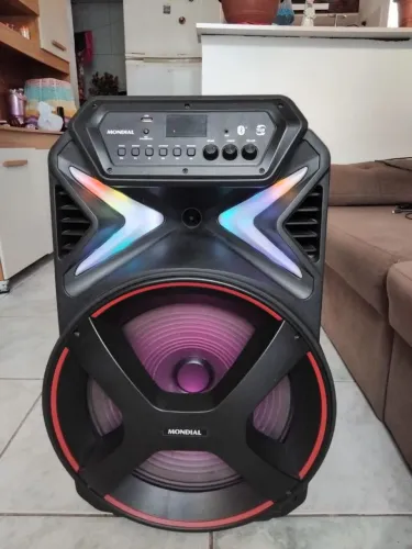 Som mondial paredão 700watts semi novo