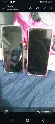 Celular com defeito A02 e A03 um com defeito de tela e outro com defeito no conector 