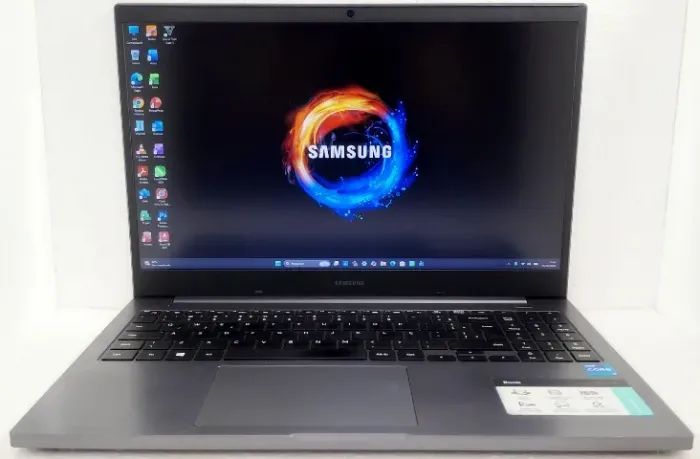 Notebook Gamer Samsung Book Core i5 Iris Xe 8GB DDR4 com SSD 256GB NVMe