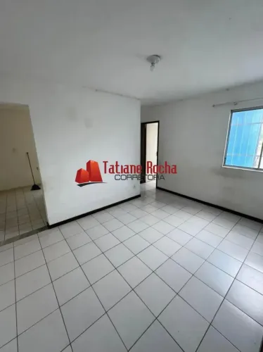 Alugo excelente apartamento térreo no Condomínio Princesa do Sertão.