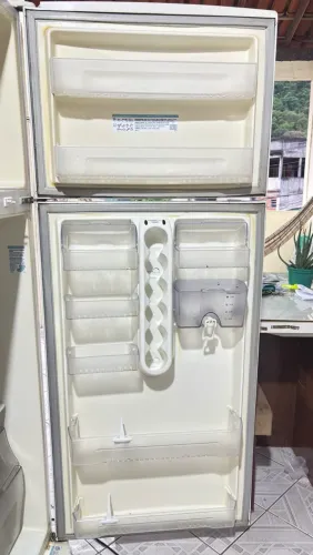 Geladeira frost free
