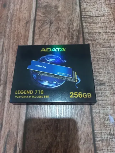 SSD Adata Legend 710 M.2 - 256GB