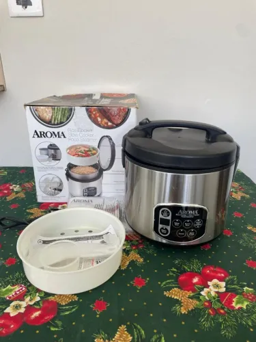 Panela Elétrica Aroma Rice Cooker Brand 3 litros e 4 a 20 taças cozidas, NOVA.