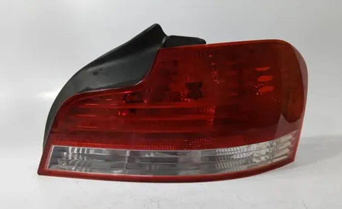 Lanterna Direita Bmw 120 Cabriolet 2008 2009 Direito/passageiro Vermelho