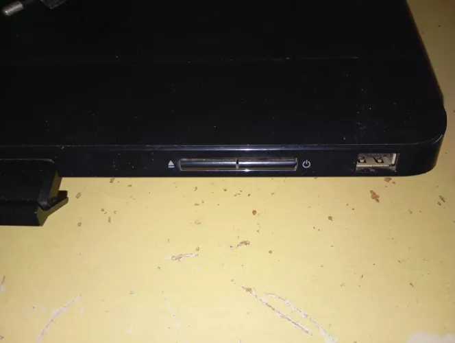 Lote Desapego: Blu-Ray Player Philips + Sucatas de Eletrônica e Placas