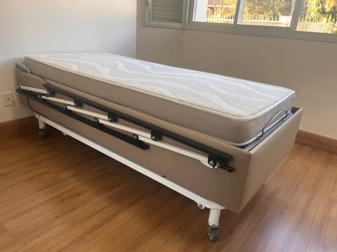 Cama elétrica articulada