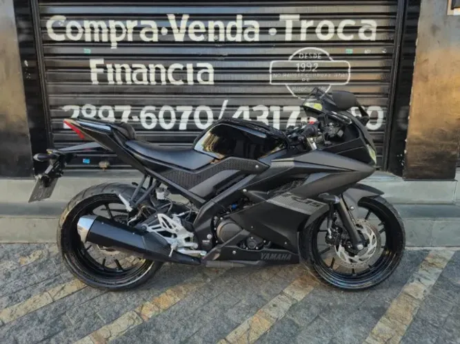 Yamaha R15 2024 - 2.300 km