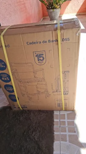 Cadeira de banho hospitalar