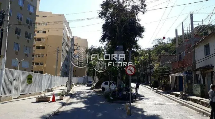 Área à venda, 13000 m² por R$ 3.500.000,00 - Piratininga - Niterói/RJ