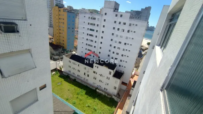 Apartamento em Rua José Bonifácio - Centro - São Vicente/SP