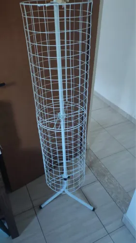 Arara de joias