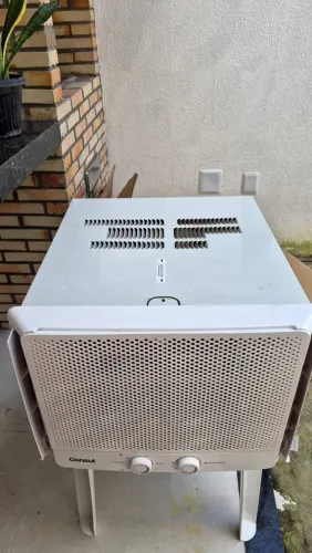 Ar condicionado de janela 7.500BTUS