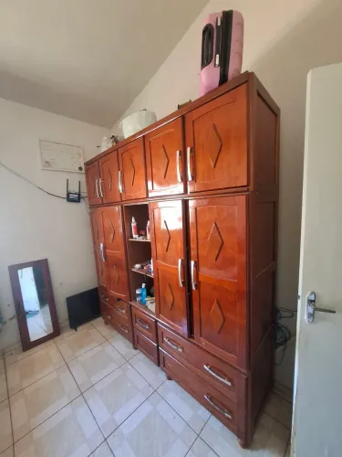 Guarda roupa usado
