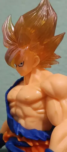 BONECO GOKU SSJ 2 ACTION FIGURE