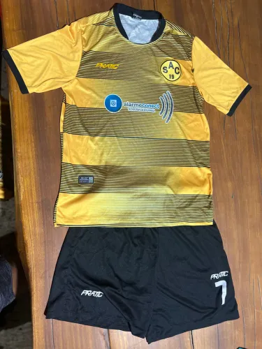 Uniforme de futebol