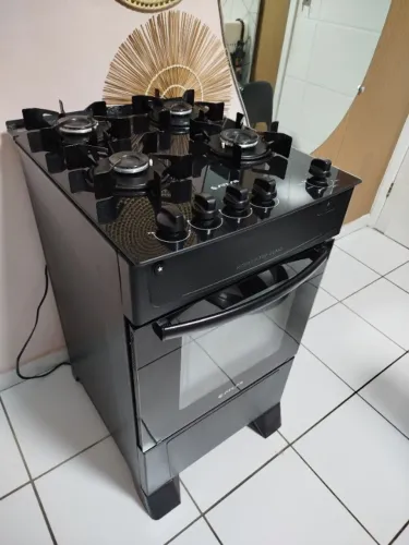 Vendo fogão 4 bocas R$550