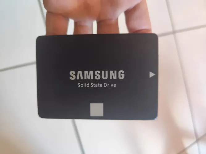 SSD SAMSUNG, LER A DESCRIÇÃO.